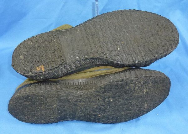 US Army Canvas Jungle Boots "Made in Cuba" dated 1946 - Image 6