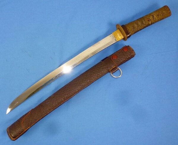 WWII Japanese Wakizashi In Leather Covered Scabbard For Use By Tank or Pilot Officer's - Image 3