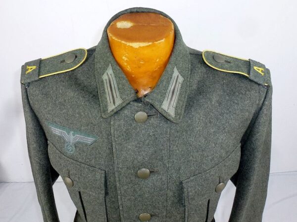 Near Mint German M40 Army Enlisted Ranks Signals Unit Tunic - Image 2
