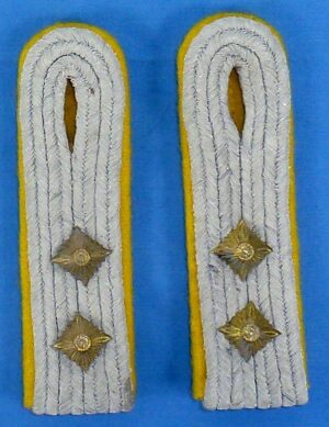 Army Signals Hauptmann Slip On Shoulder Board Pair