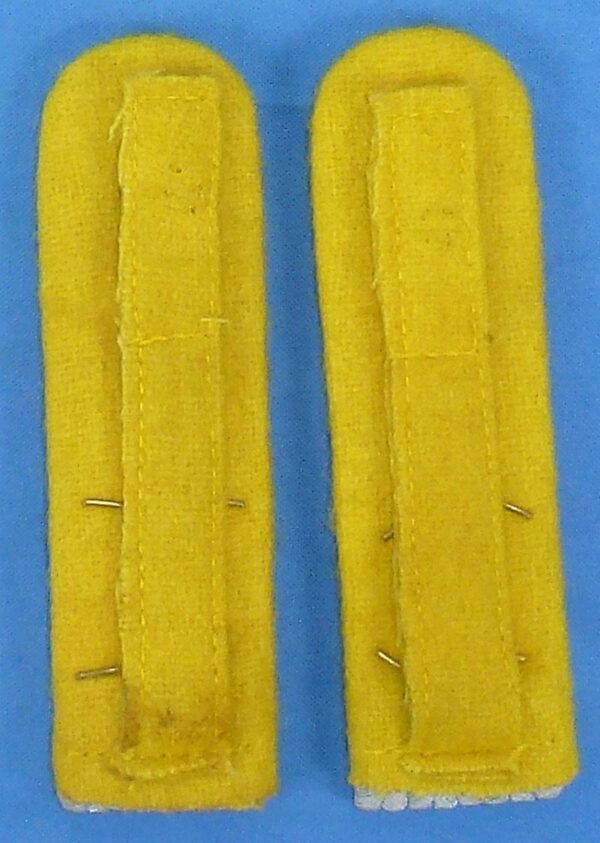 Army Signals Hauptmann Slip On Shoulder Board Pair - Image 2