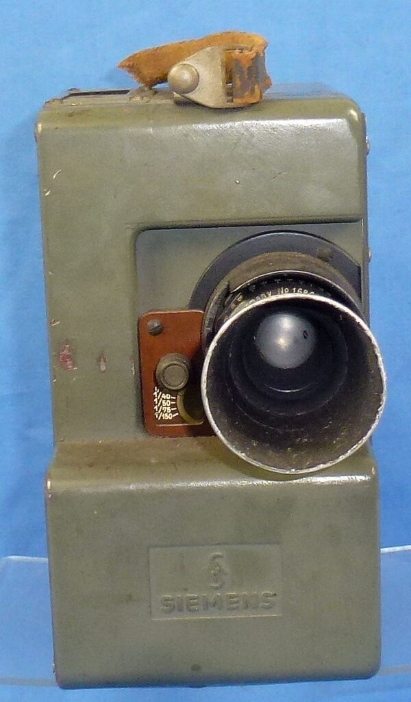 WWII German Flakaufnahmekammer 40  Flak Gun Camera by Siemens - Image 2