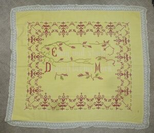 Embroidered Patriotic German Table Cover -"United and strong, German to the core"