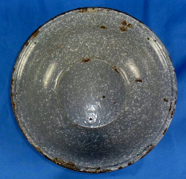 Enameled SS Wash Basin Manufactured in the Lublin Ghetto - Image 2
