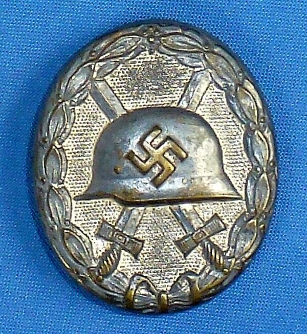 1939 Silver Wound Badge with G.I.'s Note - Image 2