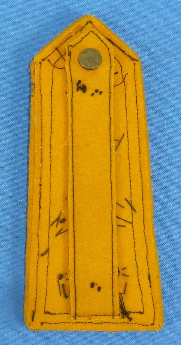 Single WWII Italian Army Artillery Officer Shoulder Board - Image 2