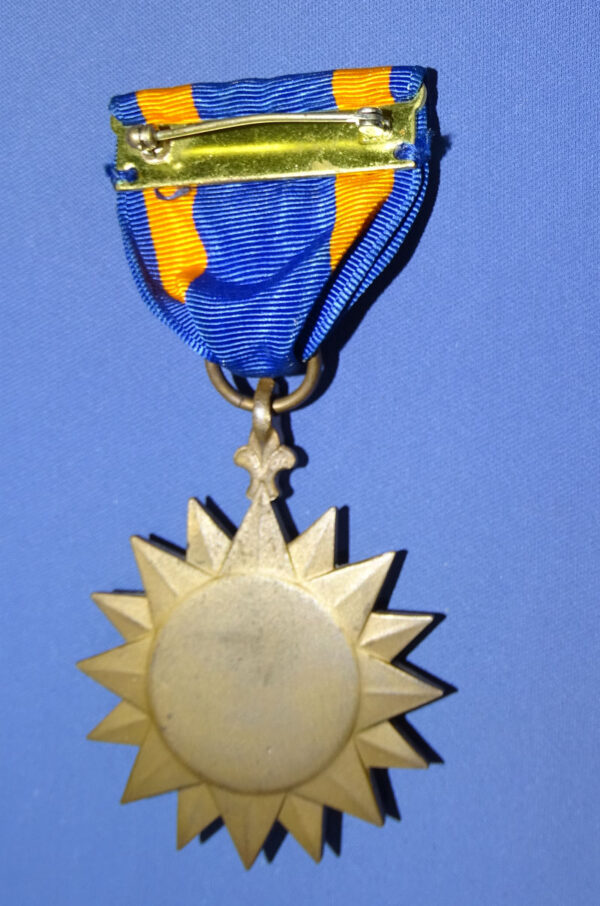 Cased WWII Air Medal - Image 3