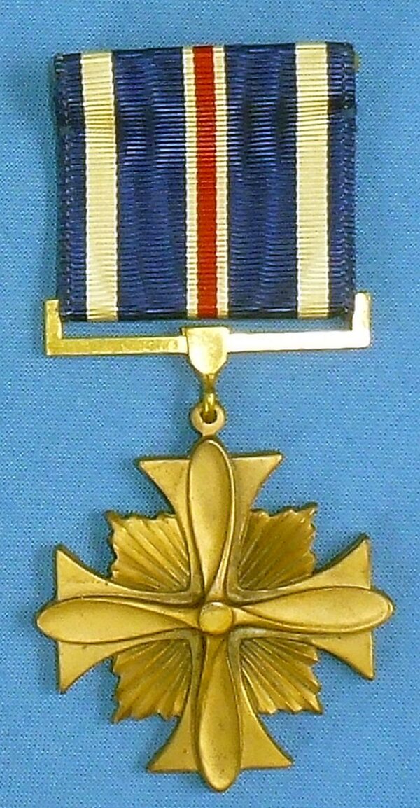 Cased WWII Distinguished Flying Cross - Image 2