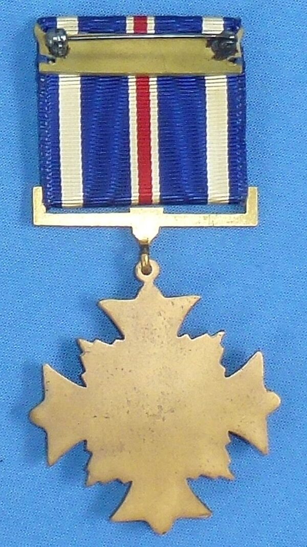 Cased WWII Distinguished Flying Cross - Image 3