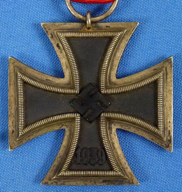 Untouched and Uncleaned 1939 Iron Cross Second Class - Image 2