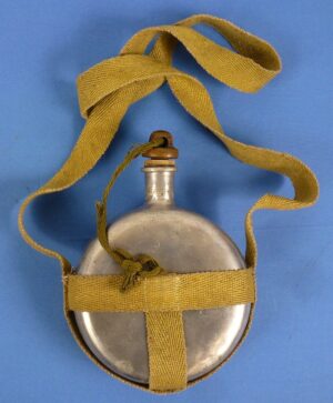 Late War Japanese Canteen