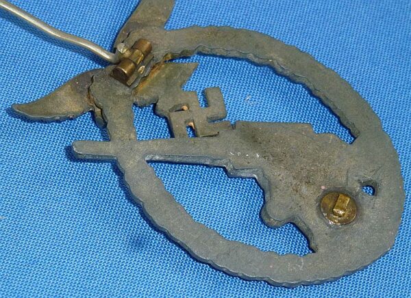 Luftwaffe Flak Badge Missing "C" Catch - Image 3
