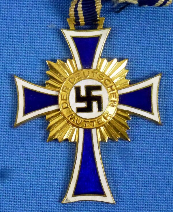 Third Reich Gold Mother's Cross - Image 2