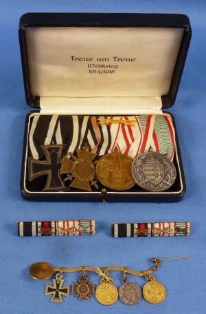 Cased Imperial German 4 Place Medals Bar with Ribbon Bars and Miniatures