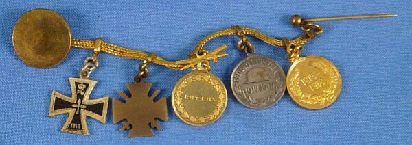 Cased Imperial German 4 Place Medals Bar with Ribbon Bars and Miniatures - Image 5