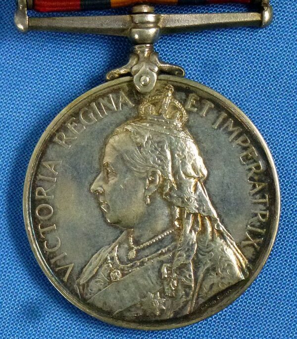British Queen's South Africa Medal with Bars "South Africa 1901"; Belfast"; "Laing's Neck"; and "Defence of Ladysmith" - Image 2