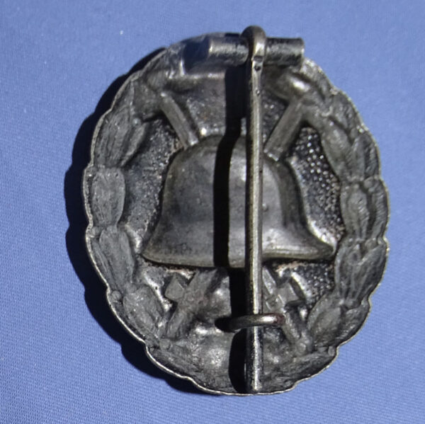 WWI German Black Wound Badge - Image 2