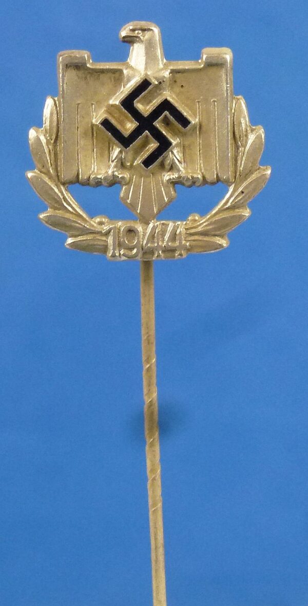 1944 DRL Performance Badge Stickpin