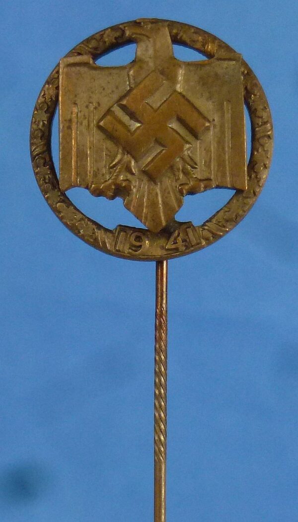 1941 DRL Performance Badge Stickpin