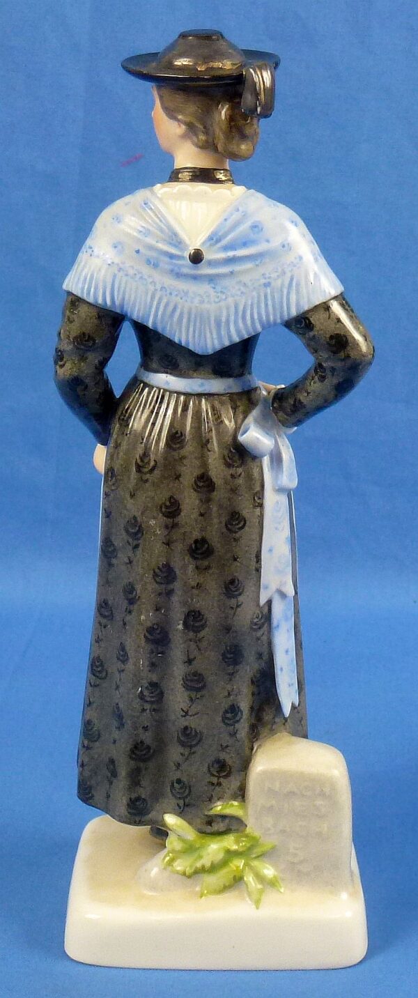 A Pair of SS Allach Porcelain "Bavarian Peasants" Figurines - Image 10