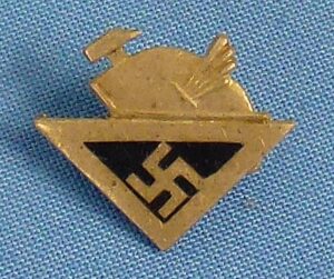 Kampfbund für Deutsche Kultur Membership Badge