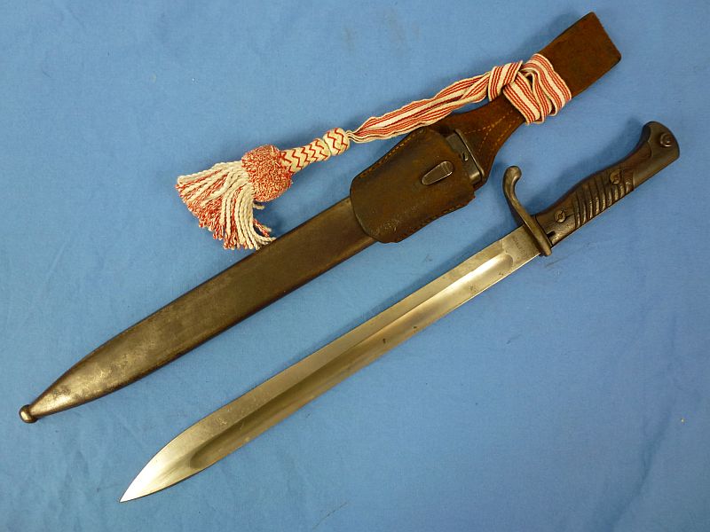 Imperial German Double Maker Marked Model M1898/05 Butcher Blade Bayonet by L. O. Dietrich / Hilger & Sohne, with Frog and Knot - Image 2