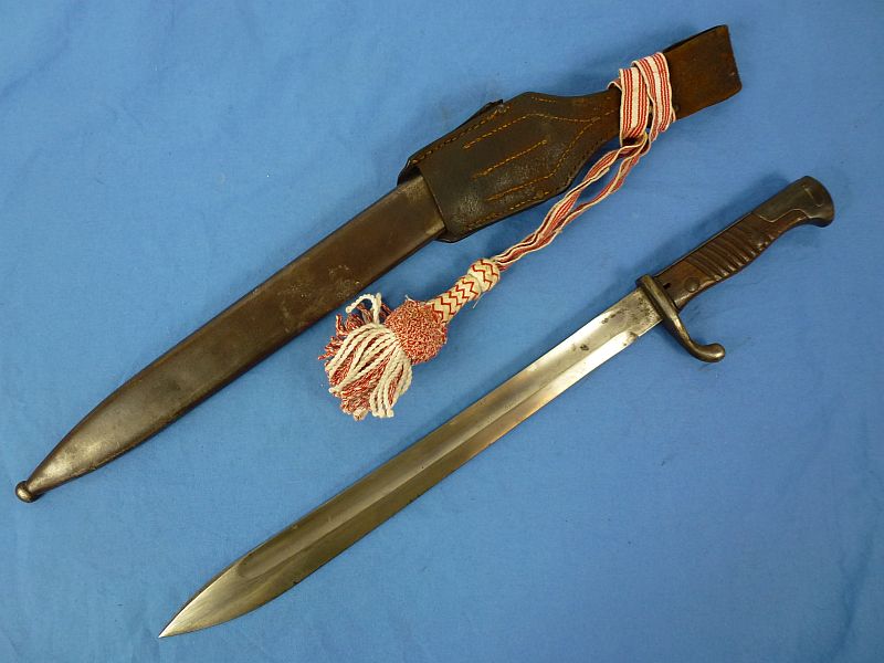 Imperial German Double Maker Marked Model M1898/05 Butcher Blade Bayonet by L. O. Dietrich / Hilger & Sohne, with Frog and Knot - Image 3