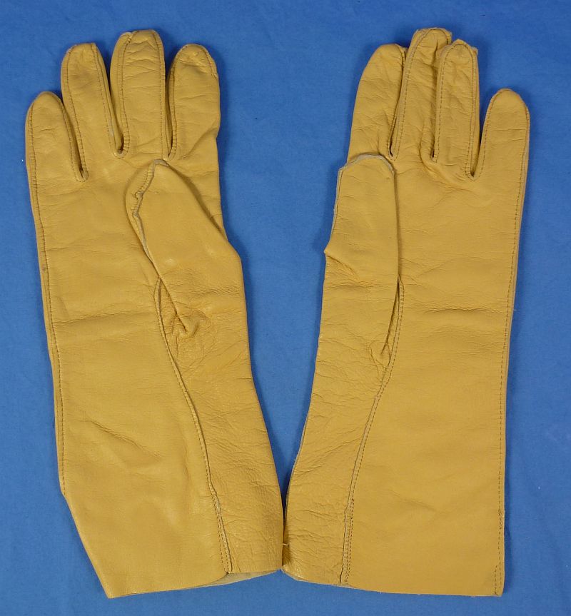 WWII U.S. Navy Aviator B-3A Flying Gloves - Image 3