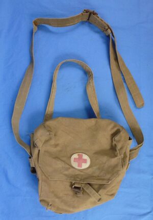 Rare WWII Japanese Army Paratrooper Medical Bag