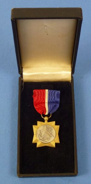 12.00 – Griffin Militaria