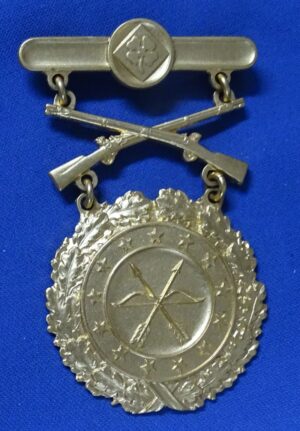 1958 Prototype U.S 4th Army Excellence in Competition EIC Gold Rifle Badge