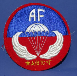 WWII Allied Forces Airborne Training Center Sicily Pocket Patch