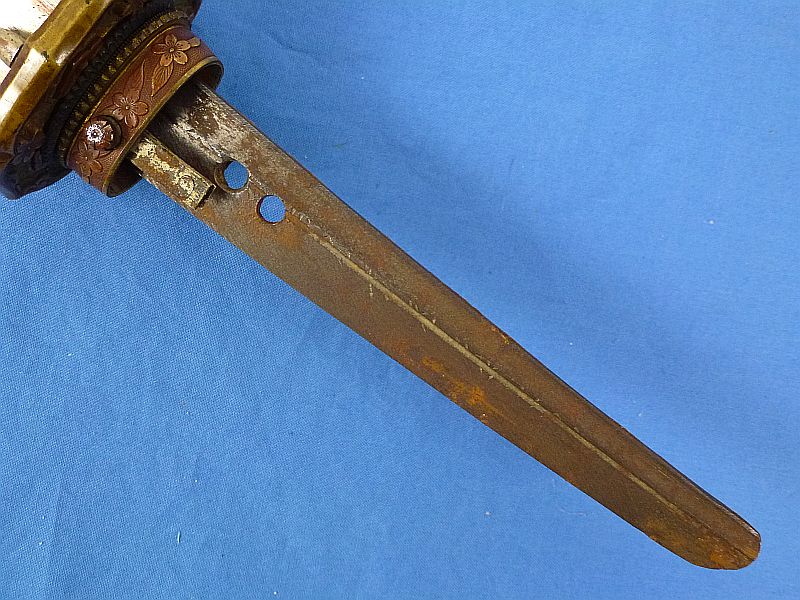 WWII Shin Gunto Army Officer Sword with Company Commander Tassel - Image 8