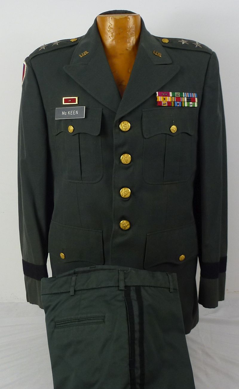 The Uniform of U.S. Army Major General Chester McKeen, Jr. Griffin Militaria The Uniform of U.S. Army Major General Chester McKeen, Jr. Griffin Militaria