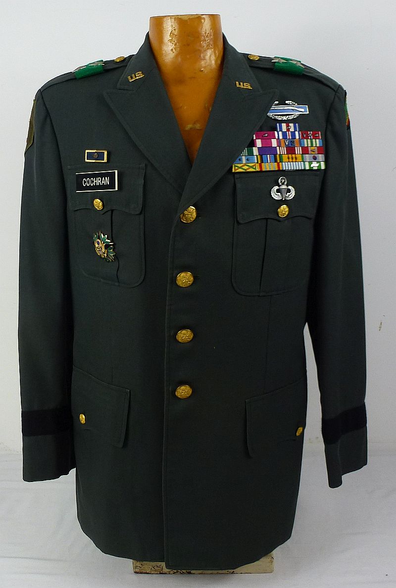 The Uniform of U.S. Army Major General James Francis Cochran III - Image 2
