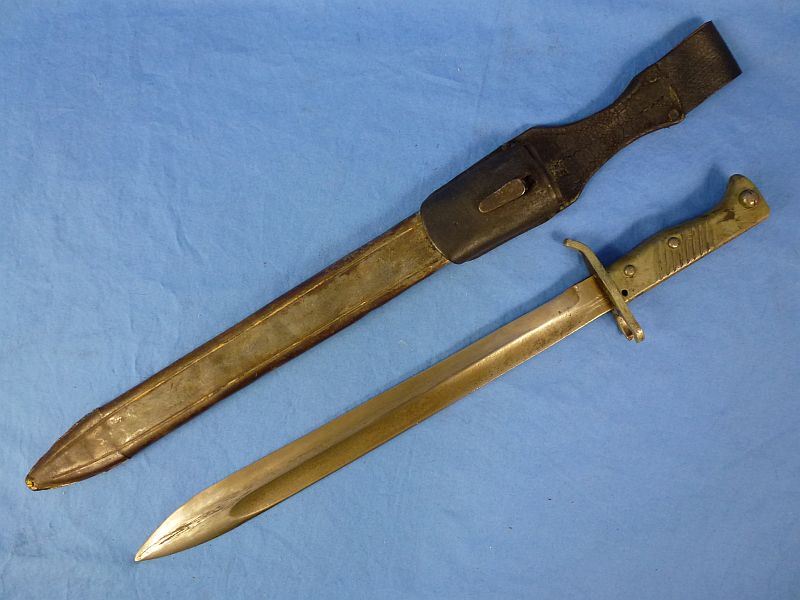 WWI German Steel Hilt Ersatz Bayonet with Frog - Image 2