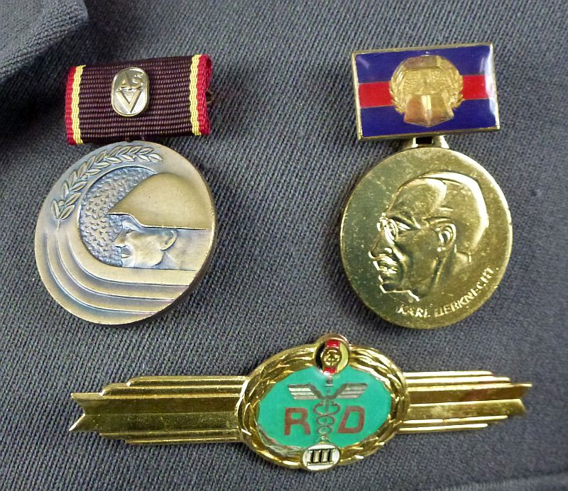 DDR East German Oberst of Border Troops Uniform with Dagger - Image 8