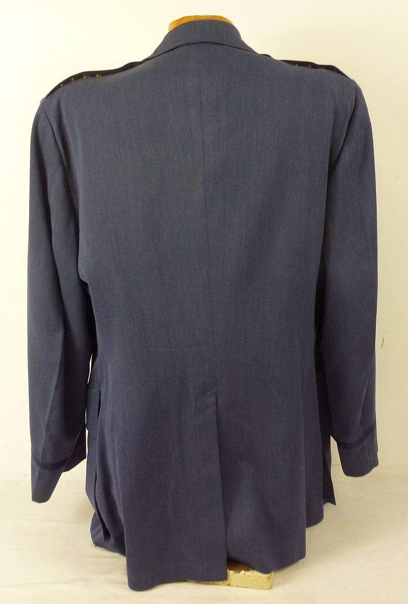 The Uniform of Air Force General Andrew P. Iosue - Image 6