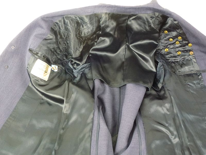 The Uniform of Air Force General Andrew P. Iosue - Image 8
