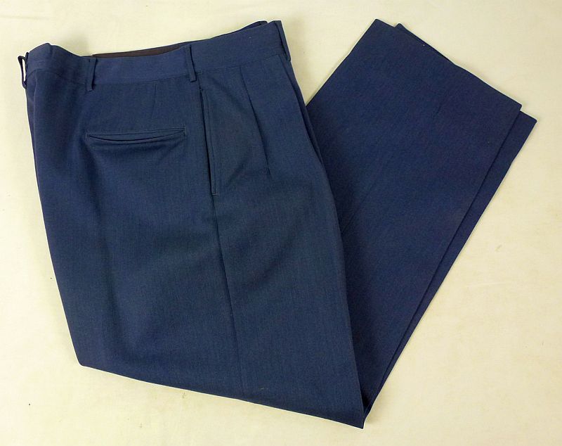 The Uniform of Air Force General Andrew P. Iosue - Image 11