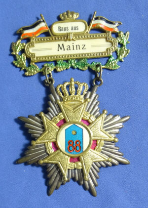 WWI Imperial German Raus aus Mainz 88th Badge