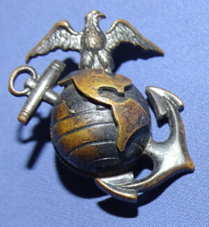 WWII USMC Officer's EG&A Collar Insignia