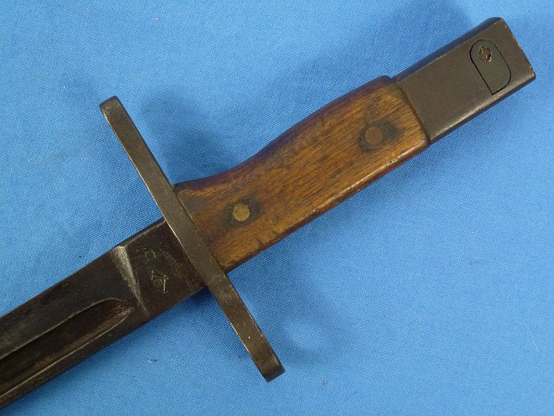 Arisaka Bayonet by Toyoda Automatic Loom Works Under Kokura Arsenal Supervision with Rubberized Canvas Frog - Image 7