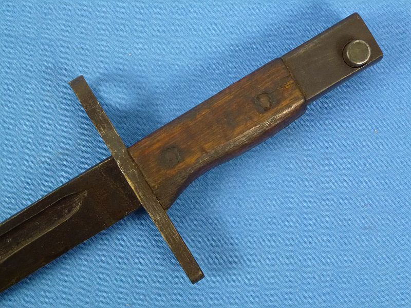 Arisaka Bayonet by Toyoda Automatic Loom Works Under Kokura Arsenal Supervision with Rubberized Canvas Frog - Image 8