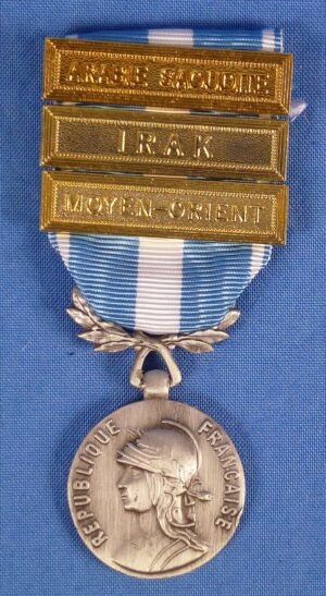 French Overseas Medal with Bars "ARABIE SAOUDITE" (Saudi Arabia), "IRAK" (Iraq), and "MOYEN-ORIENT" (Middle East)
