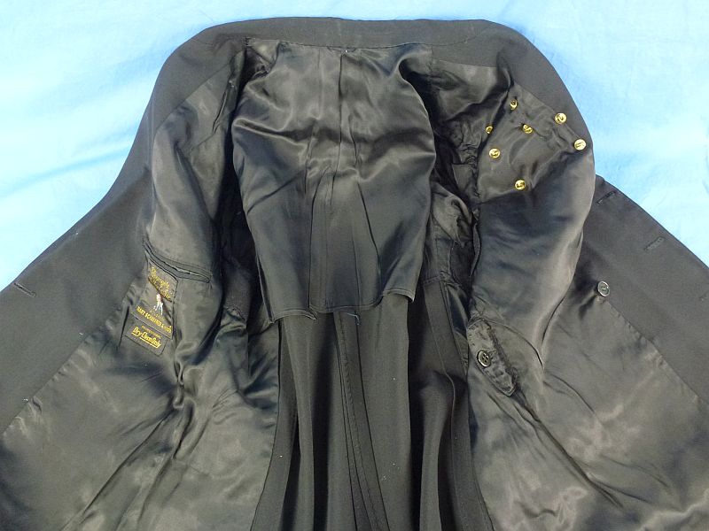 The Uniform of U.S. Navy Aviator Vice Admiral and Vietnam P.O.W. William P. Lawrence - Image 7