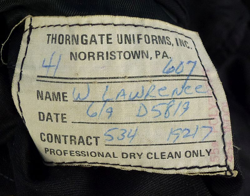 The Uniform of U.S. Navy Aviator Vice Admiral and Vietnam P.O.W. William P. Lawrence - Image 9