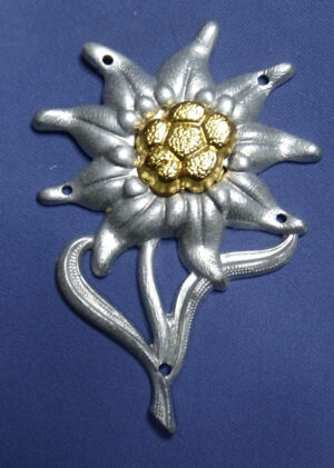WWII German Army Mountain Troops Edelweiss Cap Badge