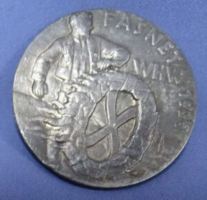 WWII German Fasnet WHW 1939 Solid Back Badge
