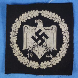 1944 NSRL / DRL Cloth Silver Sports Badge